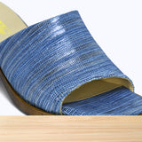 005F Emora Cuir Bleu Métallisé