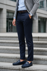 032 Nevon Bleu Marine — Business District