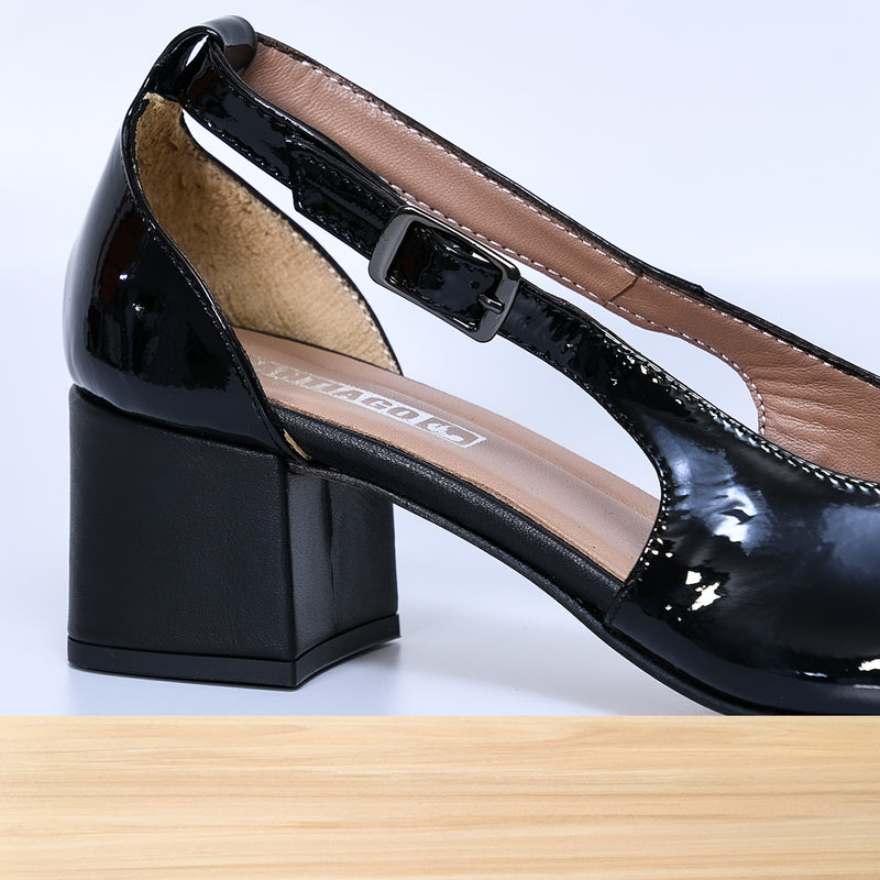150F Barbie en Cuir Noir Verni