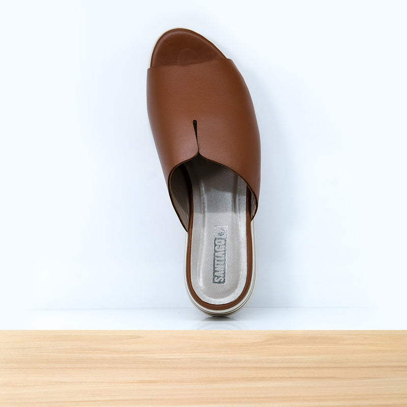 562F Almia en Cuir Camel