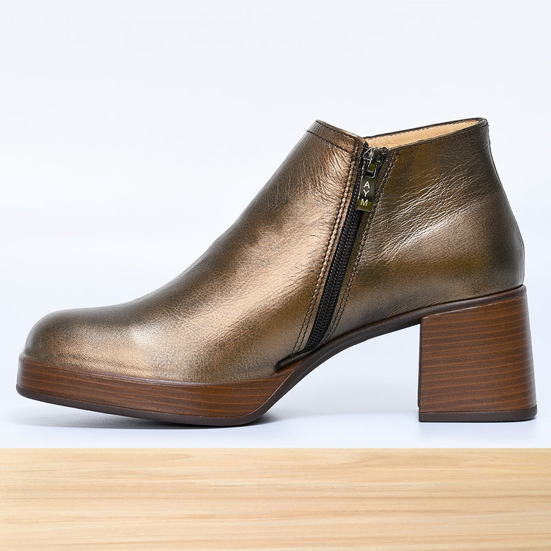 440F Rossa Cuir Doré