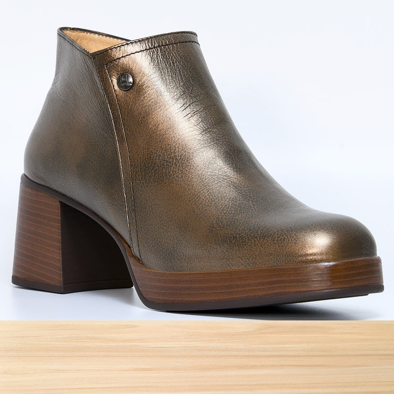 440F Rossa Cuir Doré