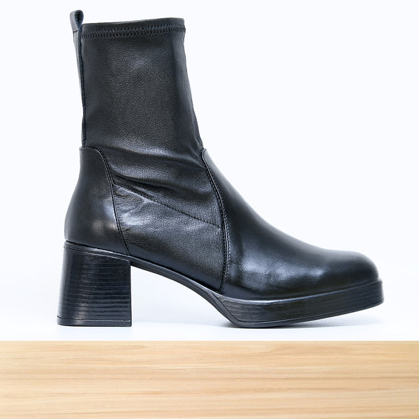 026F Tivra Cuir Noir