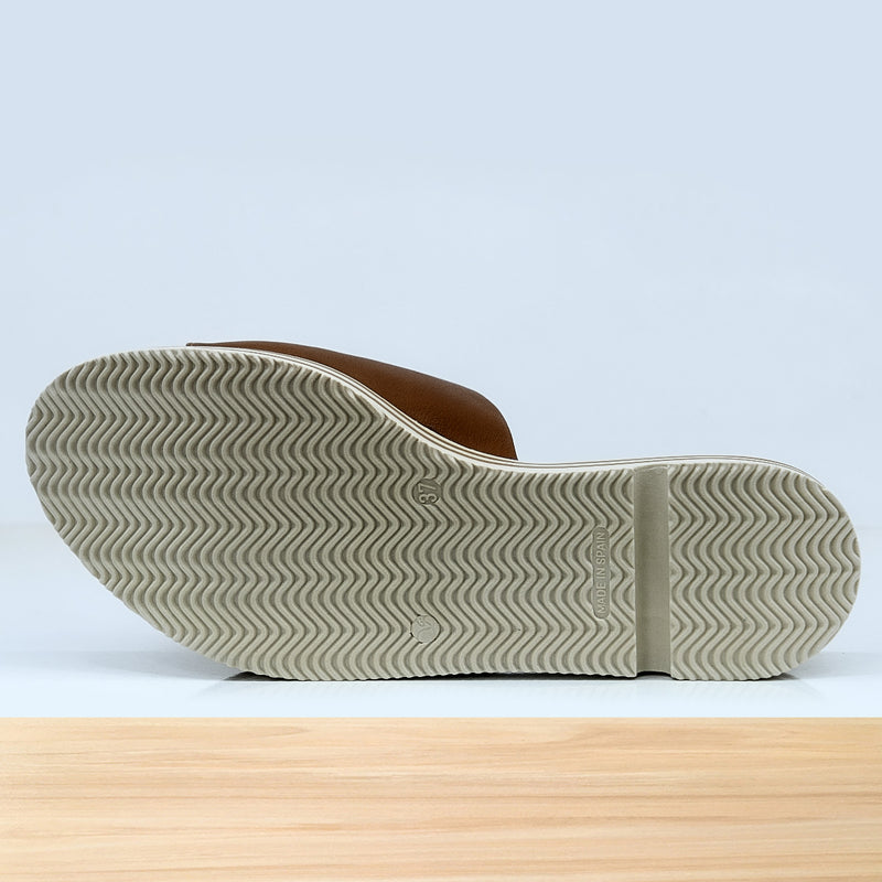 950F Flor en Cuir Camel