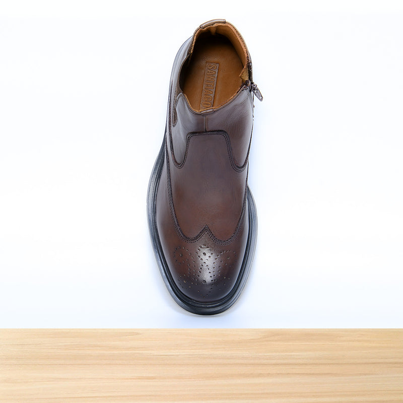 1704 Kyros Marron