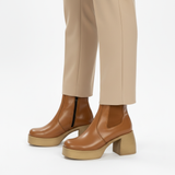 Bottines camel profil pantalon beige