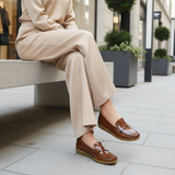 Nyra Cognac Street Elegance Light 1