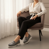 V4 — Formal Gris Olive / Black Trousers