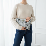 V5 — Casual: Cream Ribbed Knit + Indigo Jeans